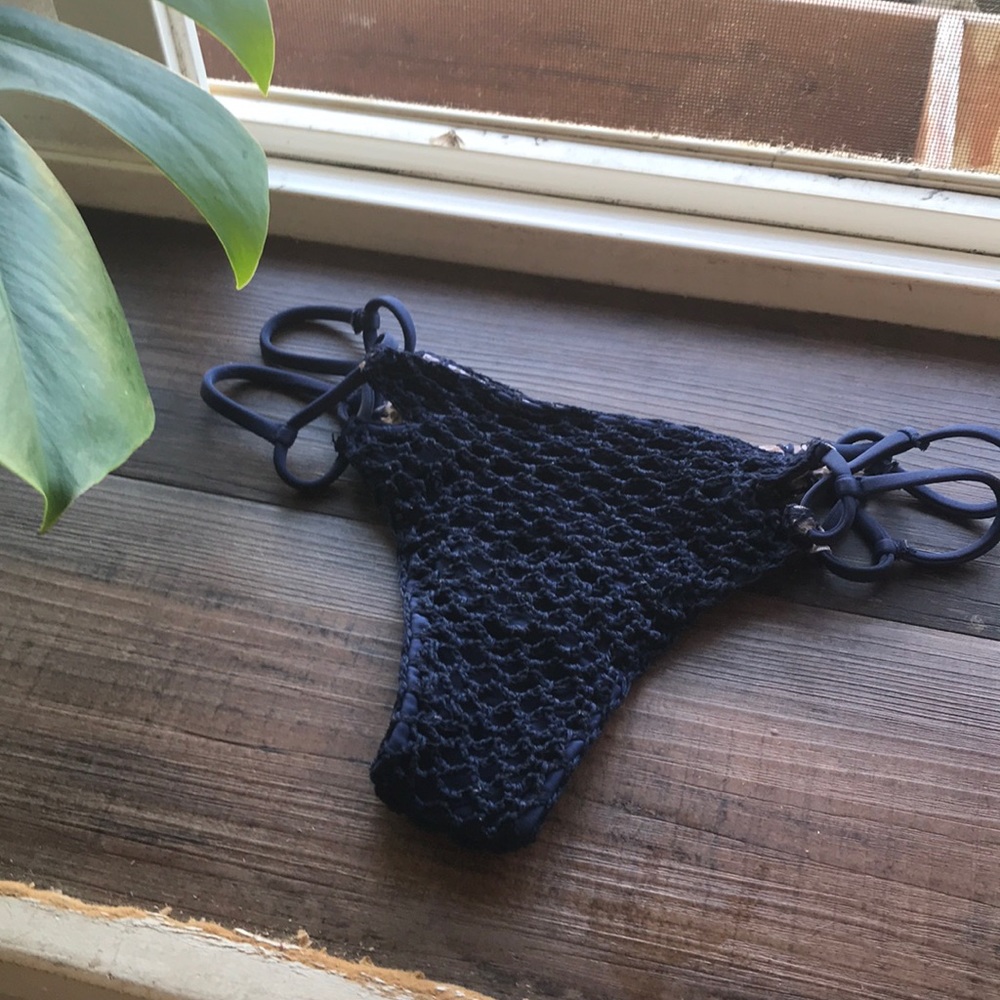 Acacia blue crochet bottoms